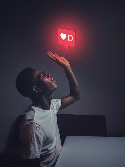 Strategies for Designers to Harness and Influence Crowd Feedback