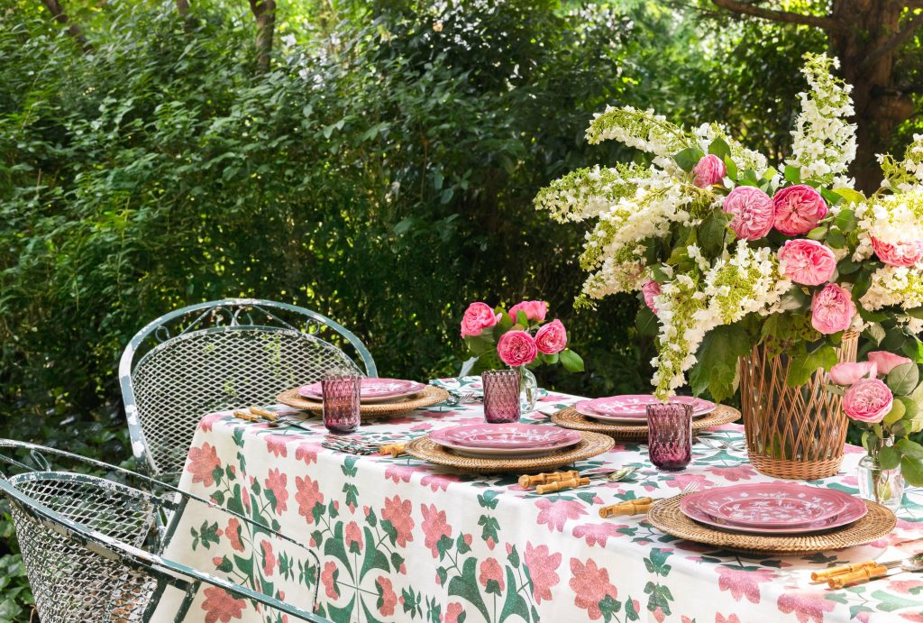 4 Essentials Every Colorful Summer Table Needs, According to an A-List Stylist
