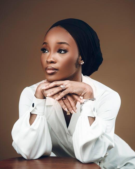 Accessories That Define and Elevate Celebrity Ensembles
