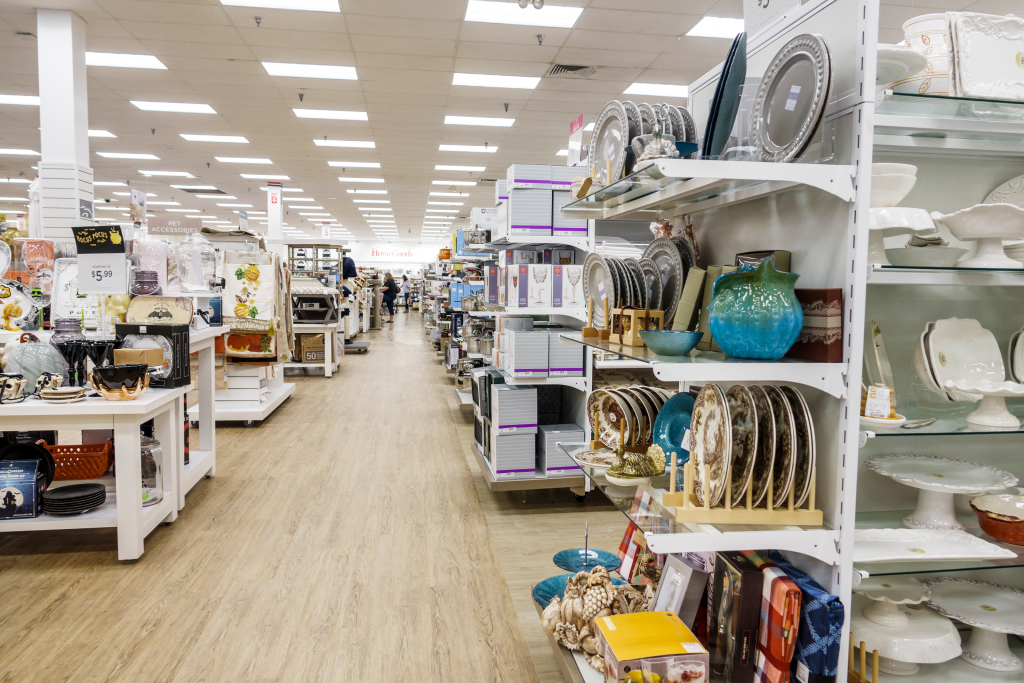5 Things Designers Always Buy at Homegoods When They Spot Them