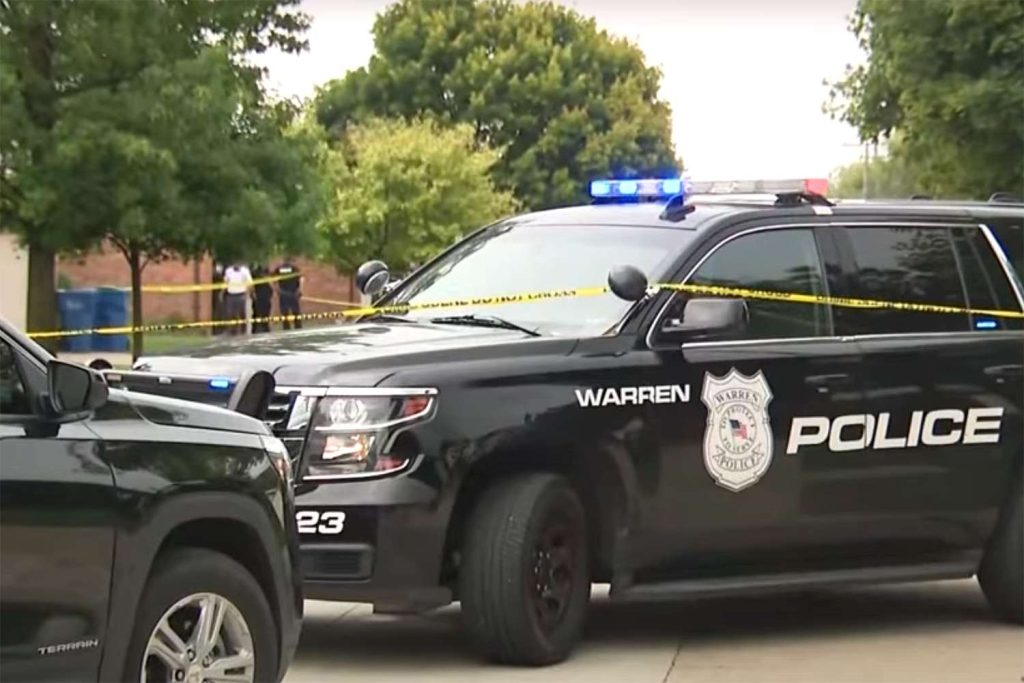 Daughter Finds Mom and Another Woman Dead After Apparent Suicide Pact