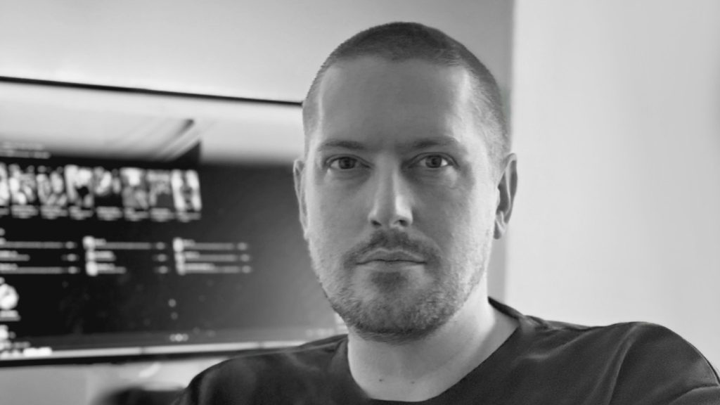 Hallwood Media Signs Record Deal With an 'AI Music Designer'