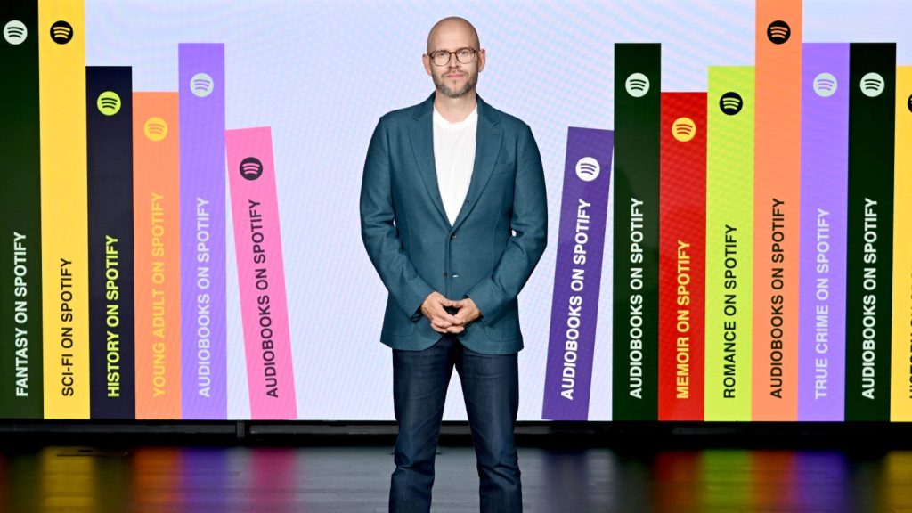 How Spotify Can Solve Songwriters' Low Payment Crisis (Guest Column)