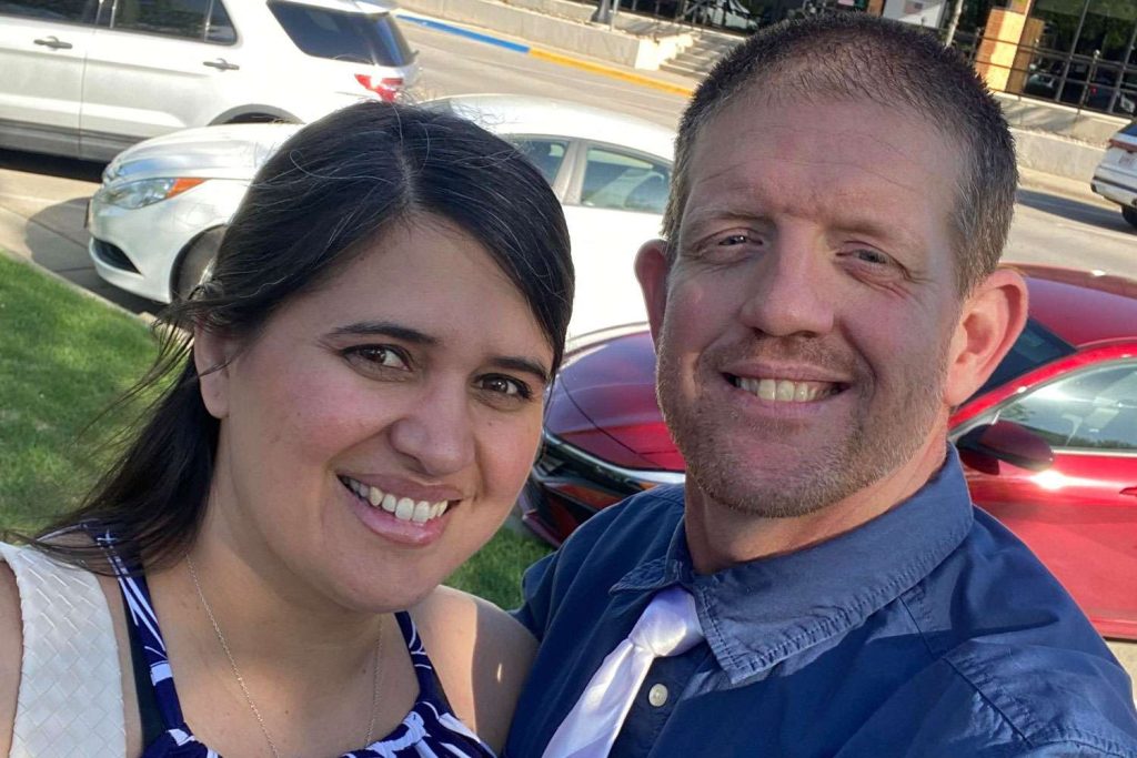 Husband, Wife Killed While Hiking with 2 Daughters in Arkansas, Suspect at Large