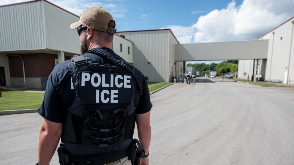 ICE Warns Undocumented Migrants Will Be Arrested, Regardless of Criminal Record