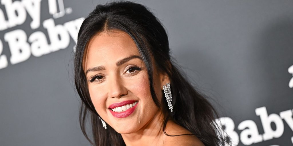 Jessica Alba's Daughter Honor Is Her Mini-Me in New Vacation Photos