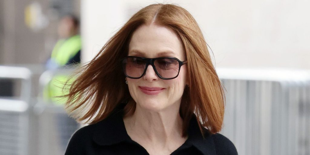 Julianne Moore's Daughter Liv Is Her Mini-Me in Rare Photos