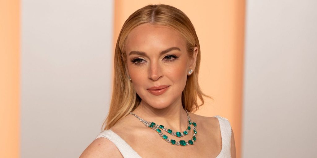 Lindsay Lohan Goes Old Hollywood in Plunging Pink Gown