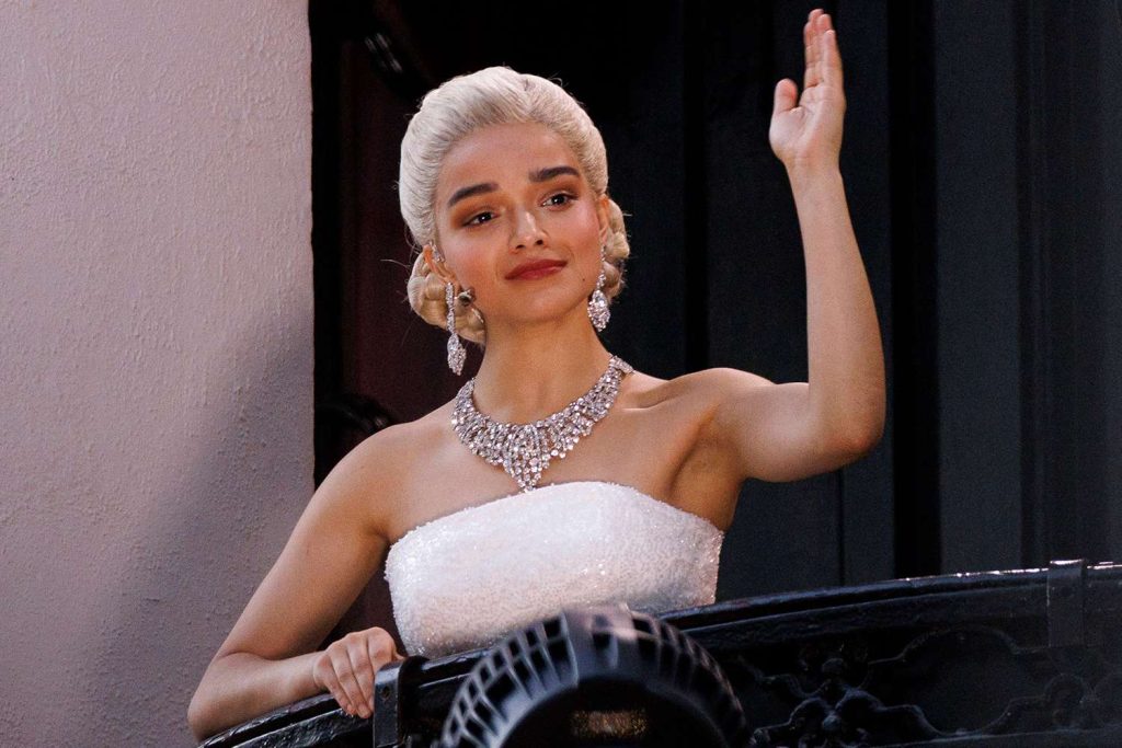 Rachel Zegler Returns to Performing in 'Evita' After Exiting Mid-Show Exit Due to Illness