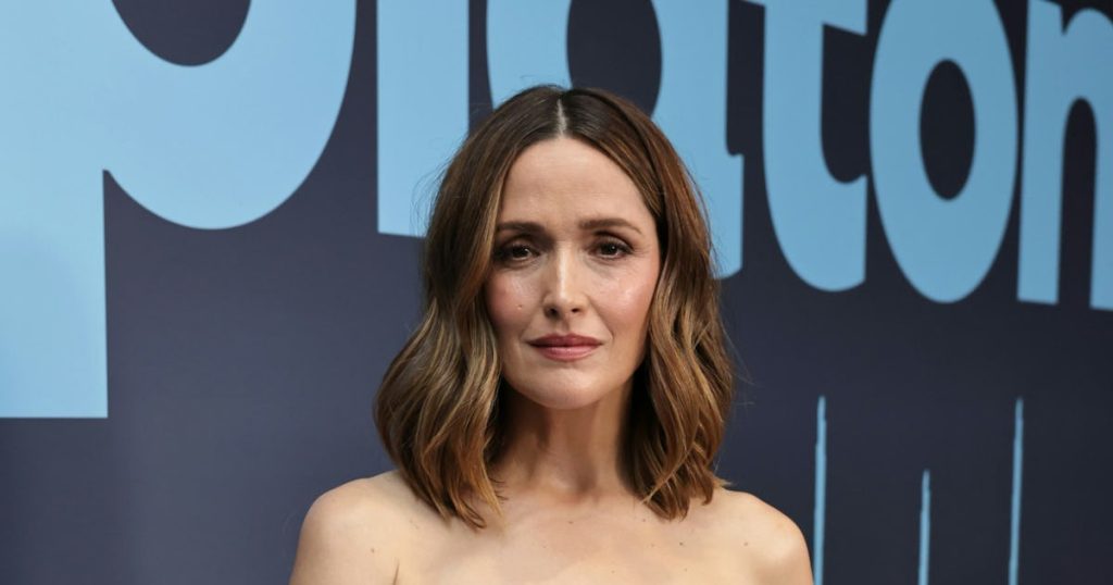 Rose Byrne Subverts Audrey Hepburn's Go-To Summer Pattern for 2025