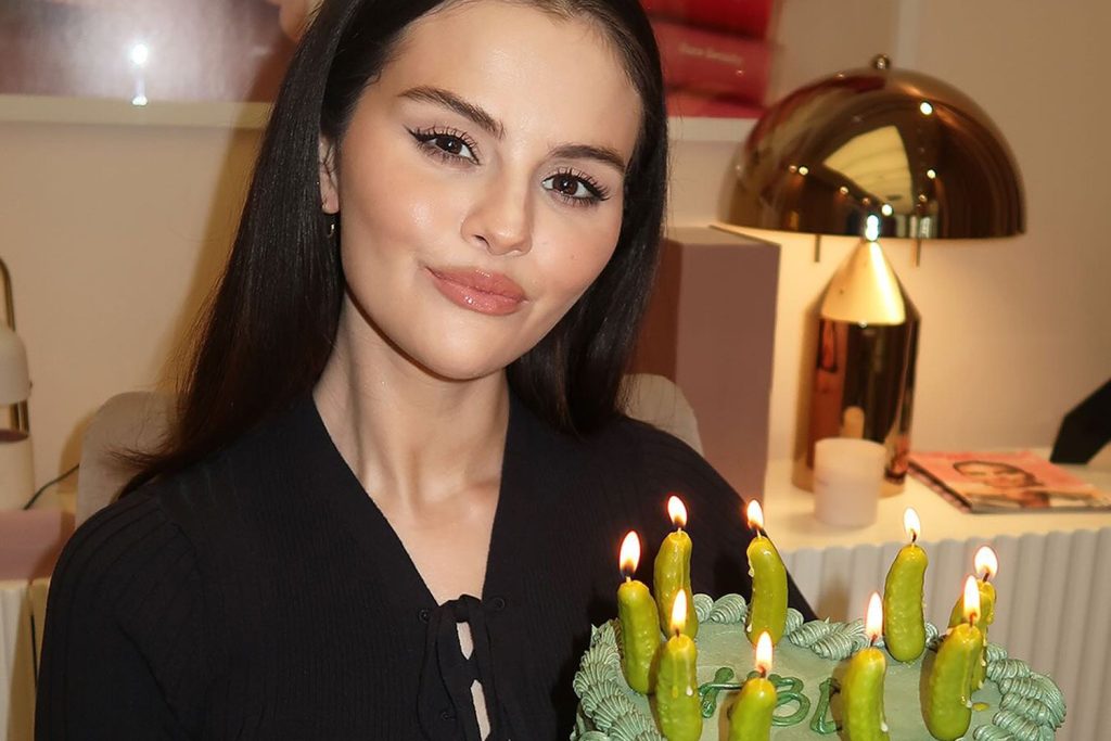 Selena Gomez Celebrates Her Birthday With a Pickle-Themed Cake