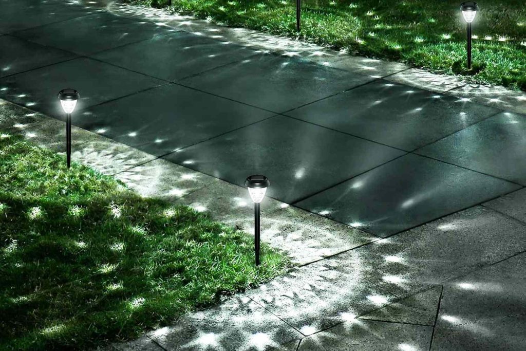 Amazon Labor Day Sale Outdoor Light Deals