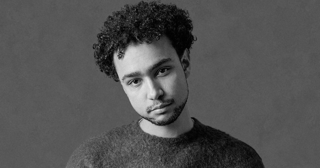 Archie Madekwe on Fame, Fragile Masculinity, & His Most Magnetic Role Yet in 'Lurker'