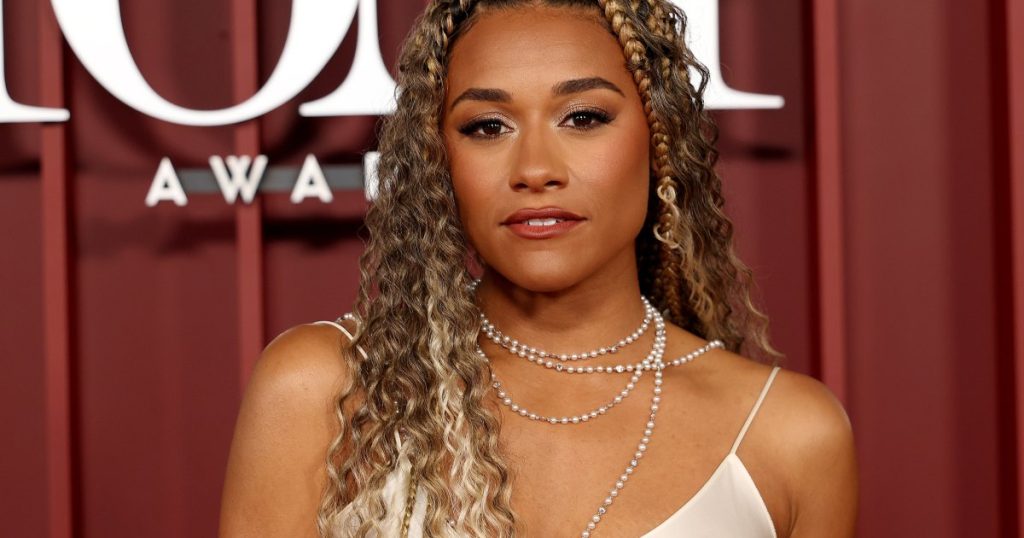 Ariana DeBose Mourns Death of Beloved Mom Gina DeBose