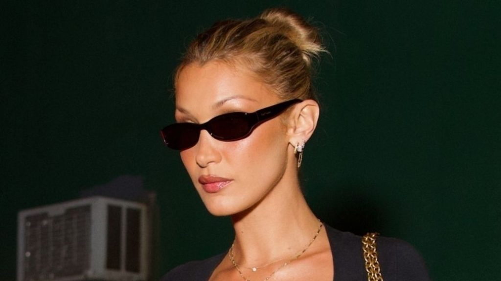 Bella Hadid’s Hyper-Femme Evening Look Proves the Bodycon Trend Is So Back