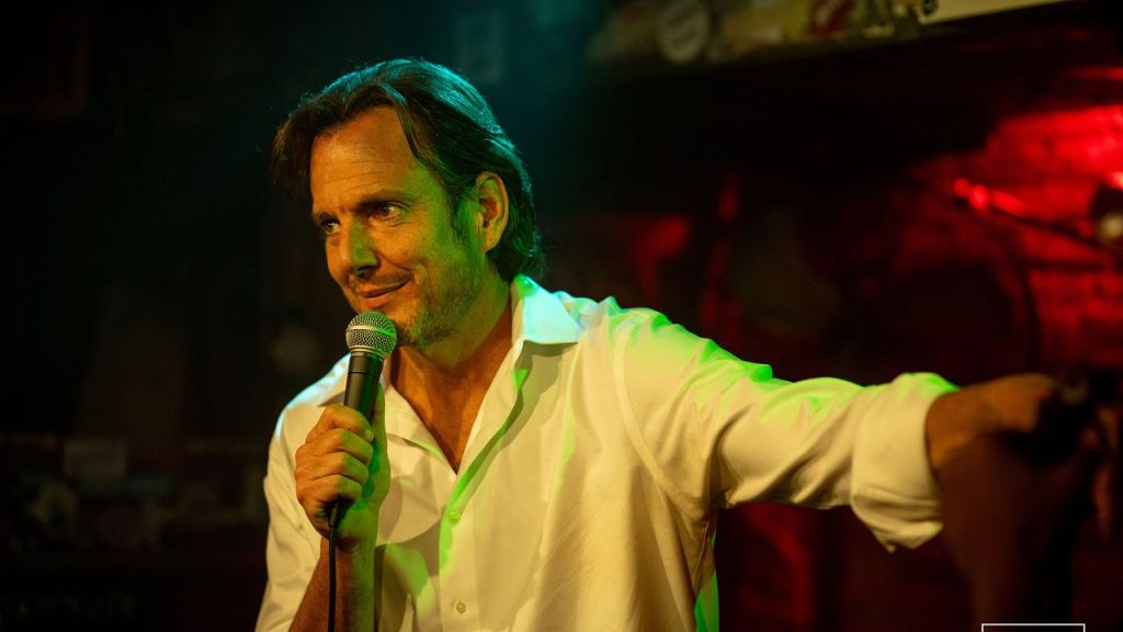 Bradley Cooper and Will Arnett Storm the Stand-Up Stage in 'Is This Thing On?'