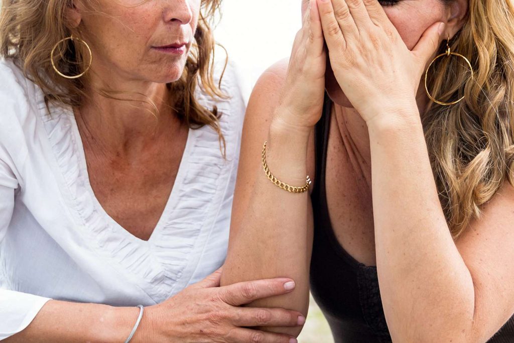 Bride's Mother Demands She Pick Her Up at Airport Just Hours Before Wedding