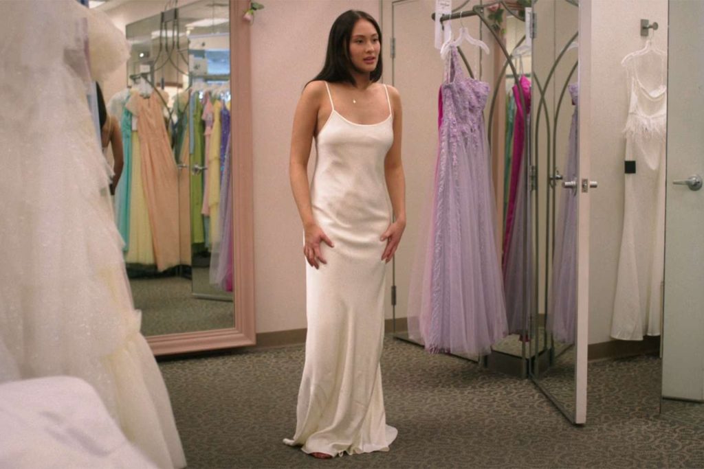 Fans Suspect That This Subtle Dress Detail Could Determine the Ending of 'TSITP'