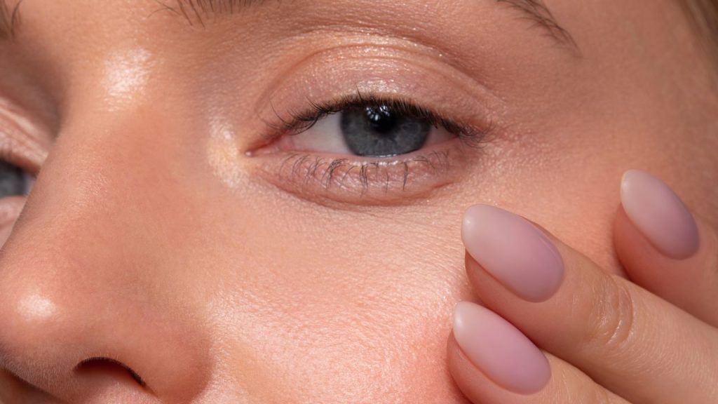 How to Shrink Pores, According to a Dermatologist