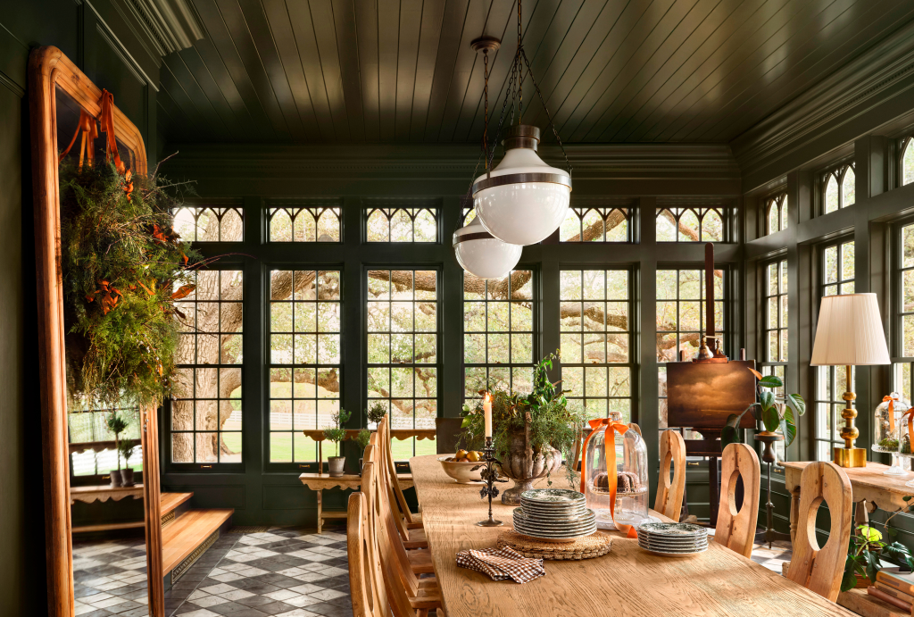 Joanna Gaines Revealed the No. 1 Tip She Learned When Renovating Her 1800s Farmhouse
