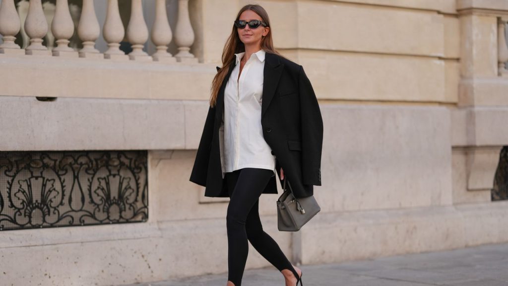 Long Tops With Leggings Is the ’80s Trend That’s Making a Major Comeback in 2025