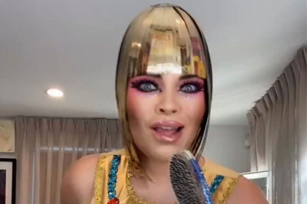 Trisha Paytas Performs Annual 'King Tut' Dance with Her Kids