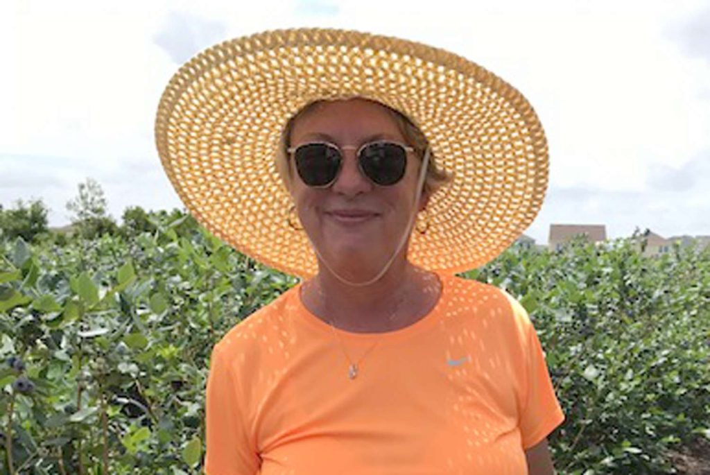 Woman Is Dying of Cancer, Plans to End Her Life in 2 Days (Exclusive)