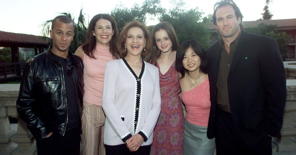 ‘Gilmore Girls’ Documentary: Which Stars Are Returning and Who’s Missing?