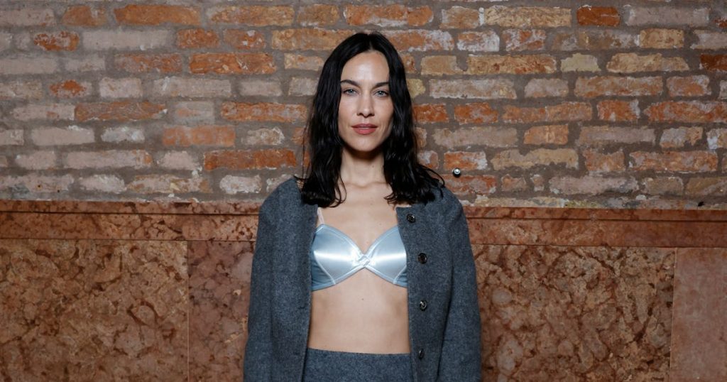 Alexa Chung's Pointed Bra Redefines The Office Siren Aesthetic