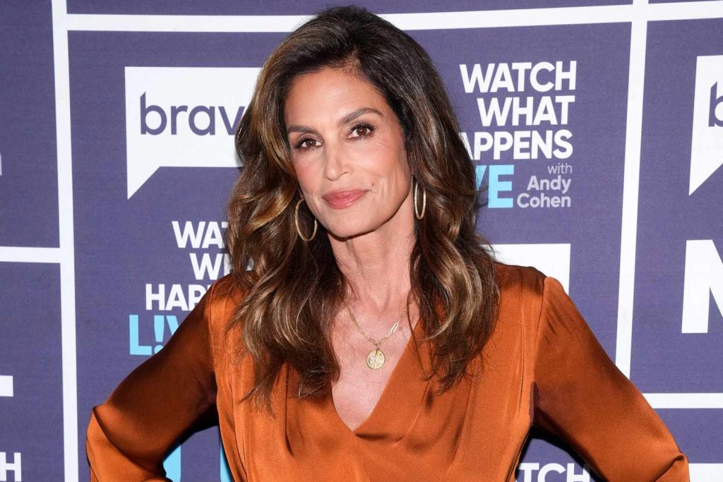 Cindy Crawford Wore Flare Jeans, Get Pairs Inspired by Hers at Amazon