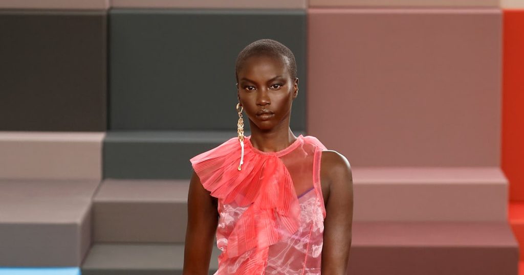 Fendi Spring 2026 Brings a Breath of Lightness to Milan Fashion Week