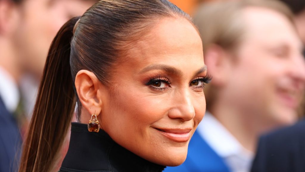 Jennifer Lopez Just Cosigned This Divisive Gen Z Nail Trend for Fall