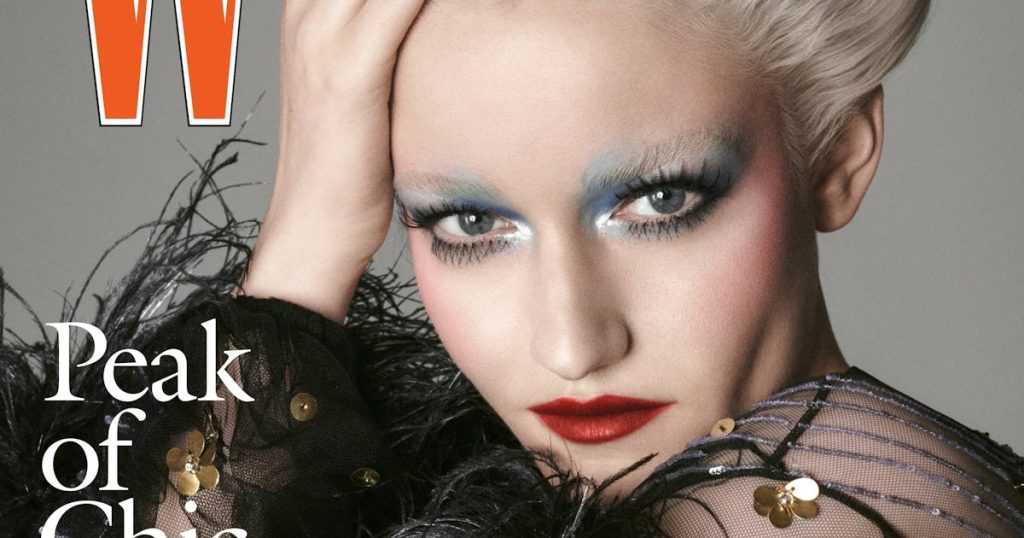 Julia Garner on 'Fantastic Four,' 'Weapons' & Her Biggest Year Yet