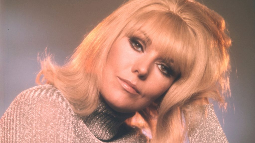 Kim Novak: The Life of a Hollywood Rebel, in Photos