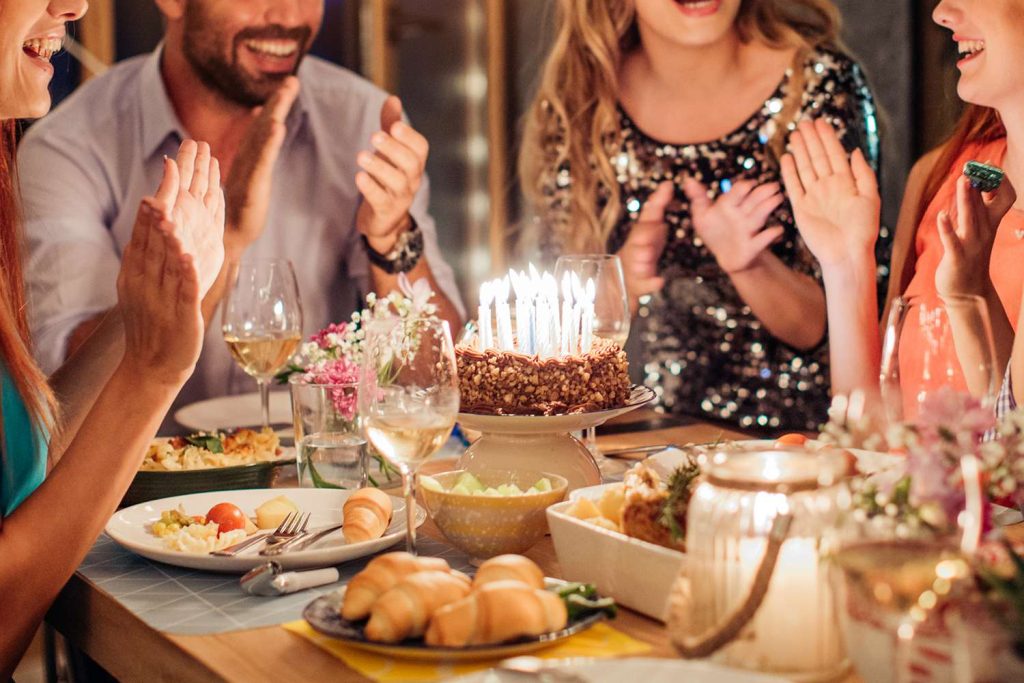 Woman Walks Out of Mom’s Birthday Dinner After Brother's Rude Speech