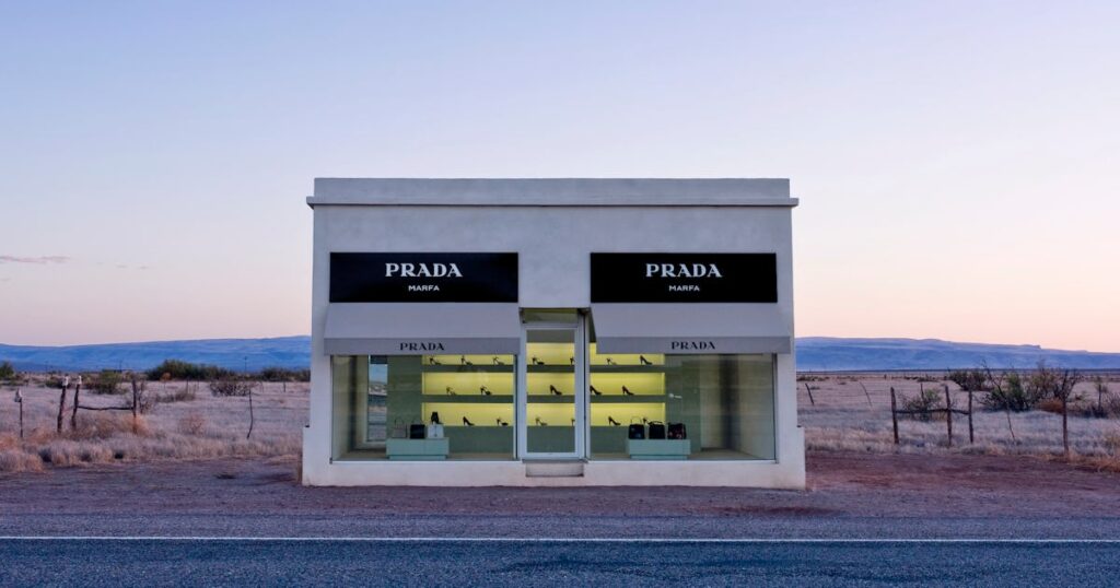 6 Insiders Share Where to Eat, Drink, Play & See Art