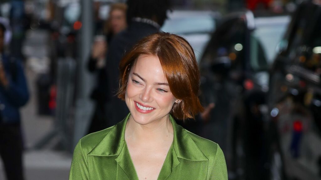 Emma Stone’s Outfit Is a Nod to Another Best-Actress Winner Emma Stone’s Outfit Is a Nod to Another Best-Actress Winner