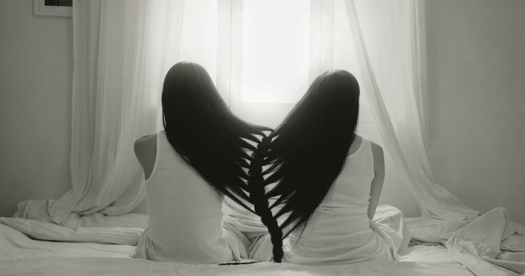 Guerlain’s Art Basel Paris Exhibition Marries Scent With a Touch of Erotica Guerlain’s Art Basel Paris Exhibition Marries Scent With a Touch of Erotica