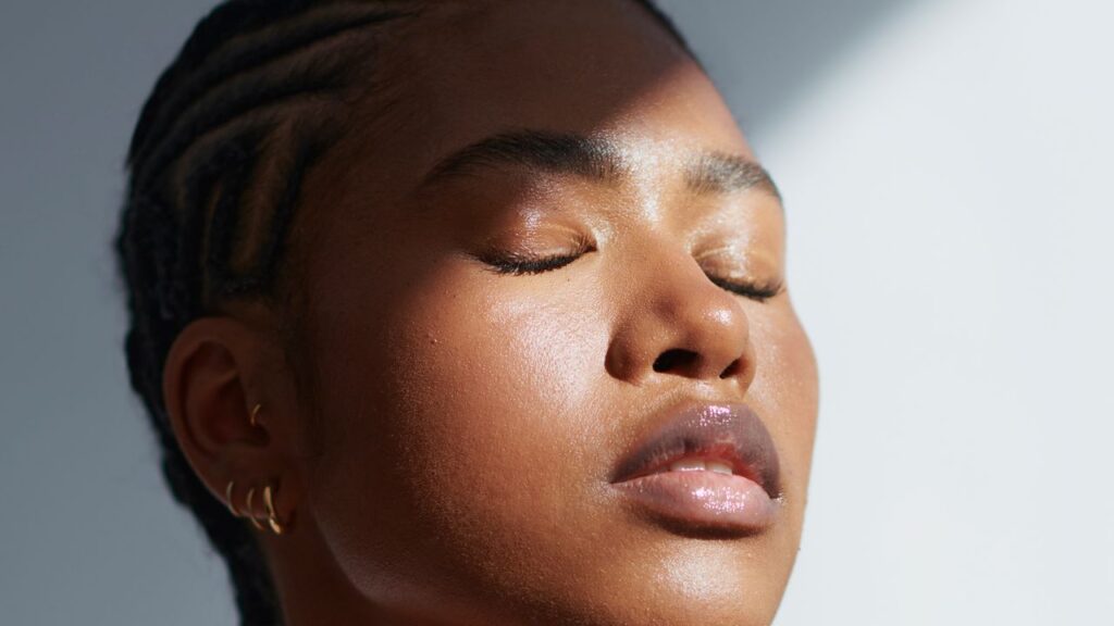 Here’s How Azelaic Acid Can Help With Acne, Rosacea, and Hyperpigmentation