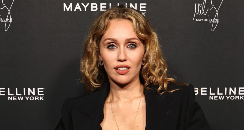 Miley Cyrus Celebrates New Maybelline Lipstick & Becoming New Global Ambassador at LA Launch Event | Anastasia Karanikolaou, Brooks Nader, Carter Gregory, Cierra Ramirez, Ilona Maher, JaNa Craig, jenna johnson, Justine Ndiba, Kamie Crawford, laura lee, Manny MUA, Matt Peterson, Mikayla Nogueira, Sarah Jane Nader, Tyriq Withers, Victoria Villarroel, Whitney Leavitt | Celebrity News and Gossip | Entertainment, Photos and Videos Miley Cyrus Celebrates New Maybelline Lipstick & Becoming New Global Ambassador at LA Launch Event | Anastasia Karanikolaou, Brooks Nader, Carter Gregory, Cierra Ramirez, Ilona Maher, JaNa Craig, jenna johnson, Justine Ndiba, Kamie Crawford, laura lee, Manny MUA, Matt Peterson, Mikayla Nogueira, Sarah Jane Nader, Tyriq Withers, Victoria Villarroel, Whitney Leavitt | Celebrity News and Gossip | Entertainment, Photos and Videos