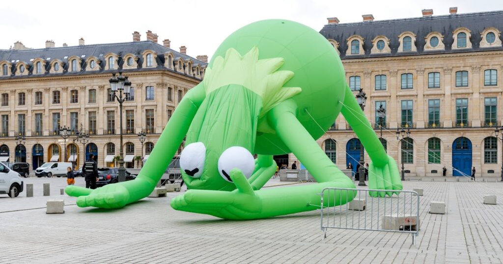 The 9 Best Art Basel Paris 2025 Shows and Exhibitions on View The 9 Best Art Basel Paris 2025 Shows and Exhibitions on View