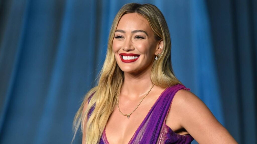 Hilary Duff Thanks Fans for Sold Out ‘Small Rooms, Big Nerves’ Tour Hilary Duff Thanks Fans for Sold Out 'Small Rooms, Big Nerves' Tour