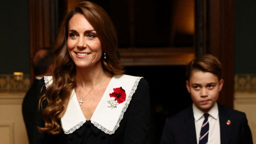 Kate Middleton Channels Princess Diana as Prince George Makes His Festival of Remembrance Debut Kate Middleton Channels Princess Diana as Prince George Makes His Festival of Remembrance Debut