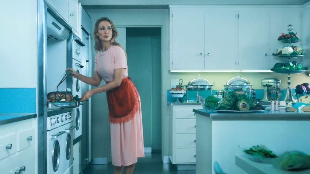 Nikki Glaser Might Just Be Really Great at Being a Movie Star