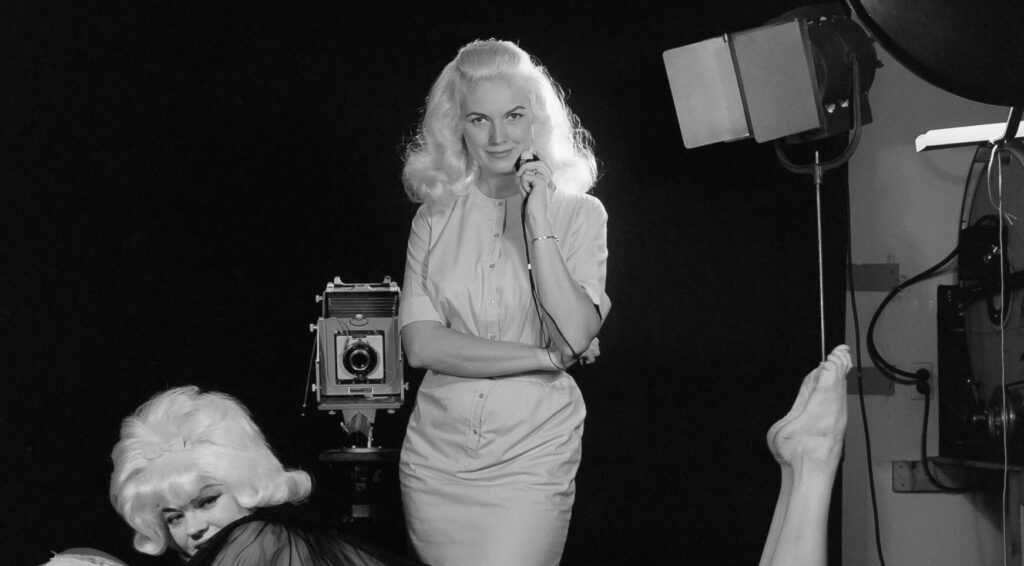 How Photographer and Pin-Up Girl Bunny Yeager Pioneered a New Erotica How Photographer and Pin-Up Girl Bunny Yeager Pioneered a New Erotica