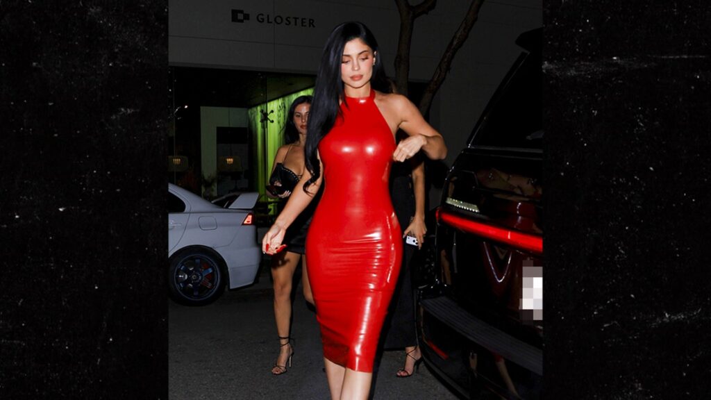Kylie Jenner Rocks Red Dress at Holiday Party in Los Angeles Kylie Jenner Rocks Red Dress at Holiday Party in Los Angeles