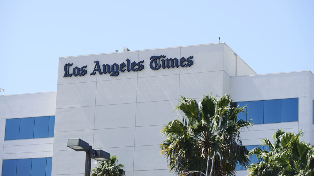 Los Angeles Times Strike Averted: Journalists Ratify Labor Contract The Los Angeles Times Building in El Segundo, California on March 22, 2021.