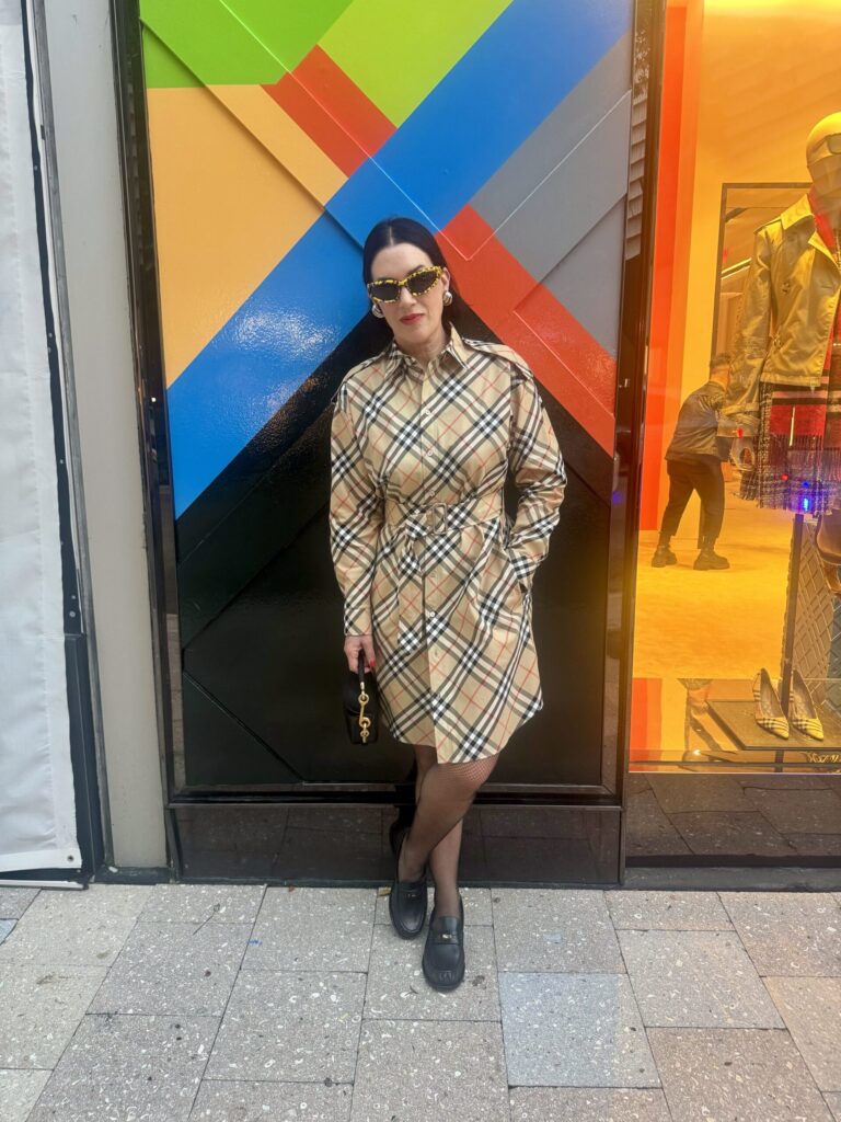 Sarah Morris Takes Over Burberry Miami Sarah Morris