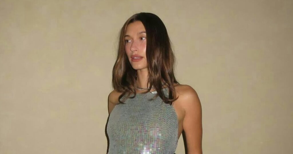 Why a Going-Out Top and Jeans Is the Ultimate Party Outfit Formula