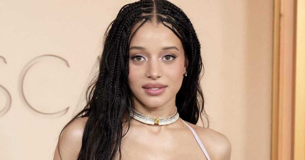 7 Nostalgic Beauty Trends From the 2026 Awards Sea